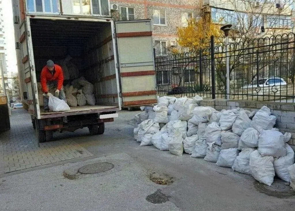 Вывоз мусора после переезда в Горном-Алтайске в октябре