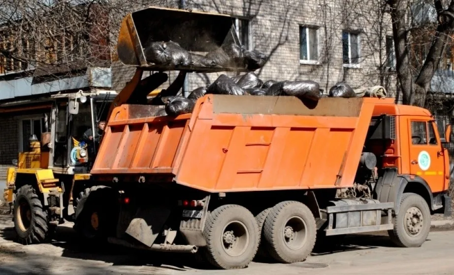 Вывоз мусора грузовым фургоном 5 тонн в Горном-Алтайске – ПроМусор, аренда, цена от 1607 руб