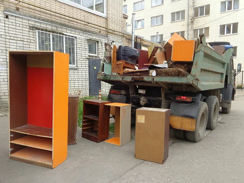 Вывоз шкафа в Горном-Алтайске от ПроМусор — недорого, демонтаж, утилизация, вывоз из квартиры от 881 руб